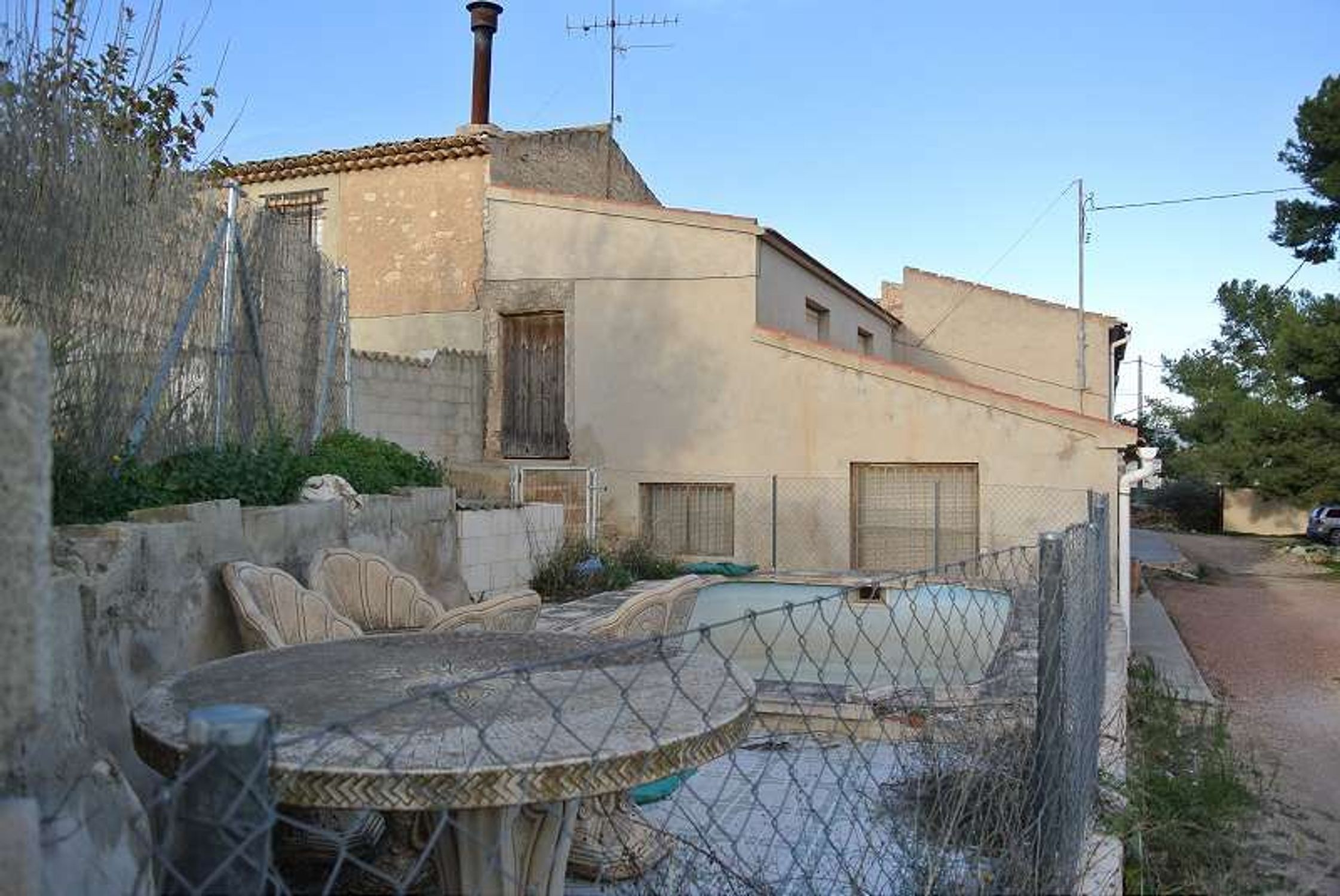 Houses for sale with 4 bd in Monovar, Alicante - 569704