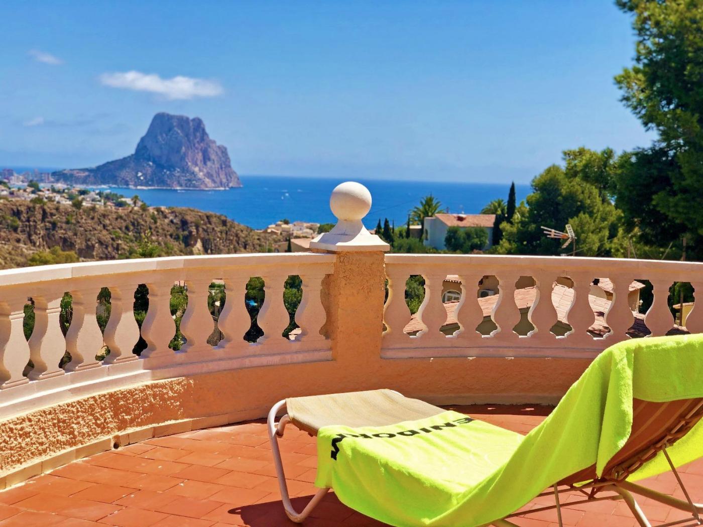Houses for sale 3 bd in Calpe, Alicante