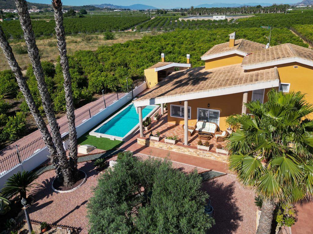 Houses for sale with 5 bd in Orihuela, Alicante - 619024