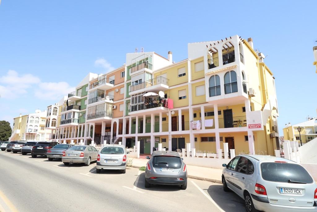 Apartments for sale with 1 bd in Torrevieja, Alicante - 645348