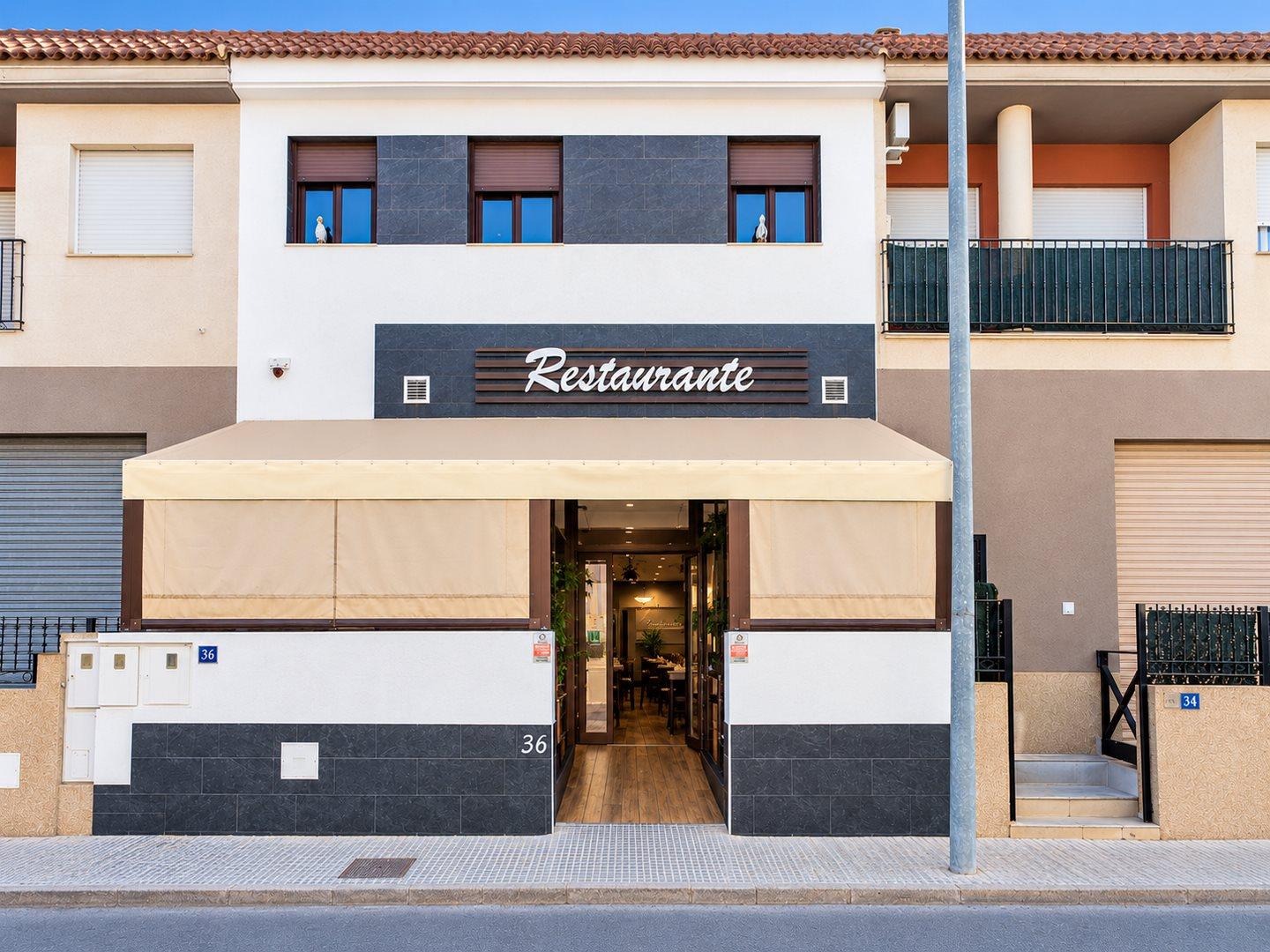 Premises for sale with 10 bd in Orihuela, Alicante - 642618