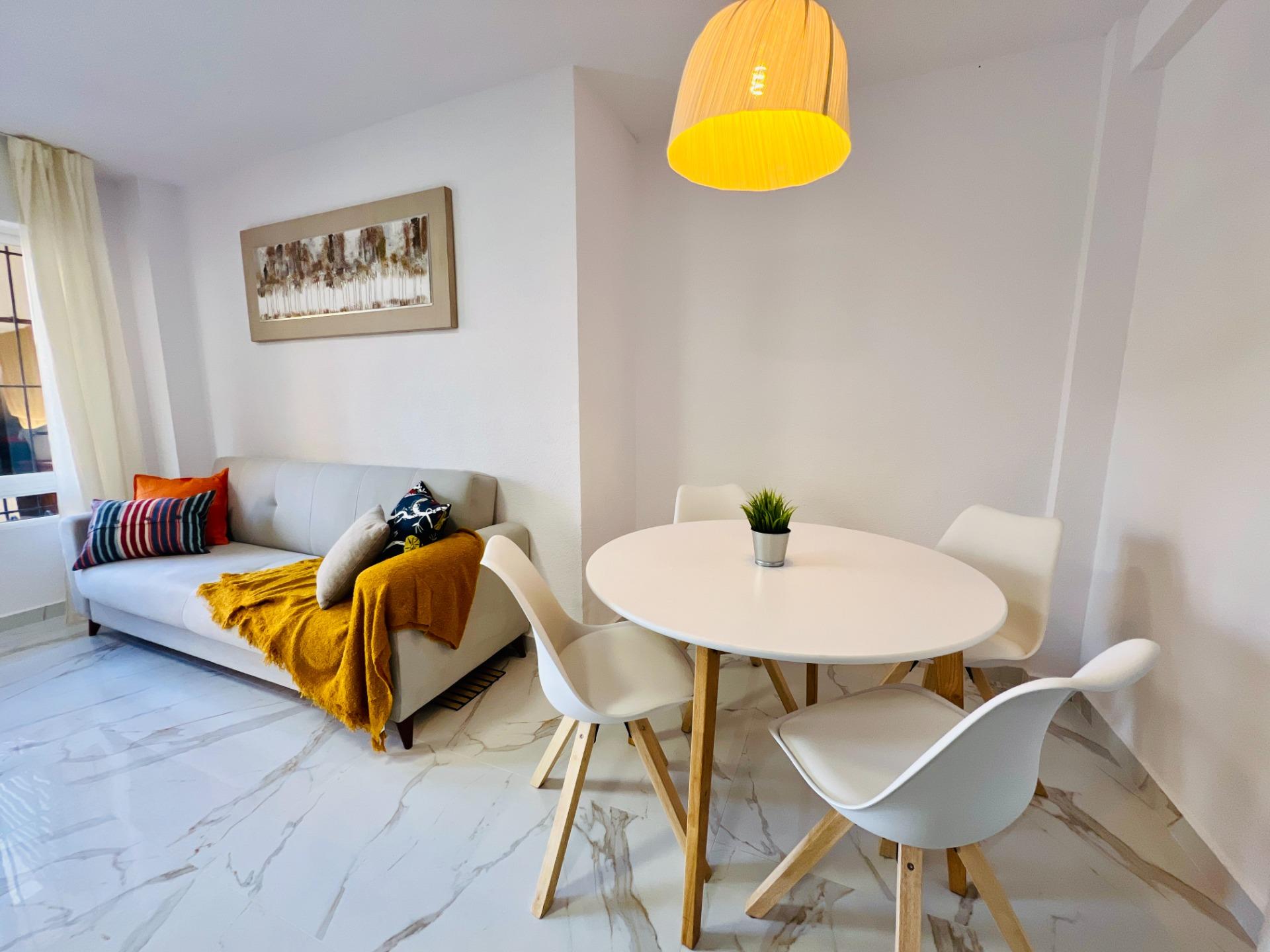 Houses for sale with 2 bd in Torrevieja, Alicante - 605726
