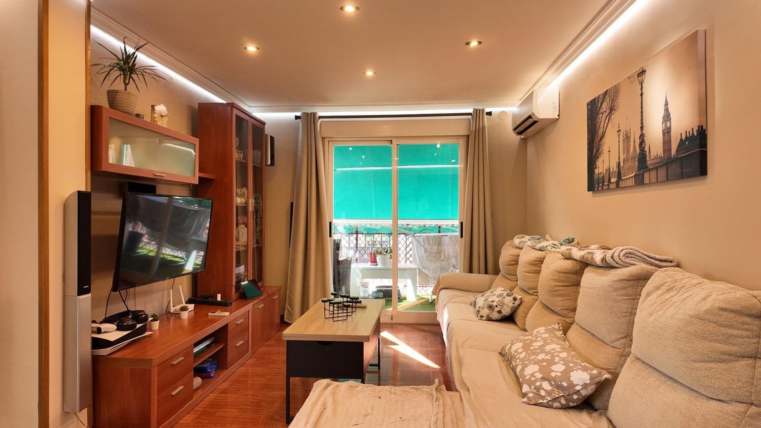 Apartments for sale with 4 bd in Santa Pola, Alicante - 576115