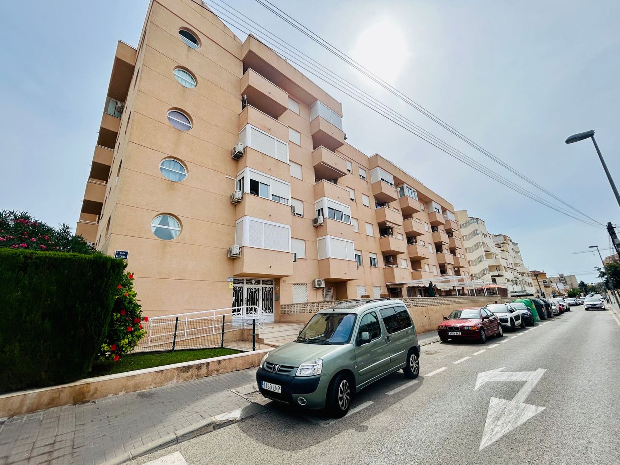 Apartments for sale with 2 bd in Torrevieja, Alicante - 636253