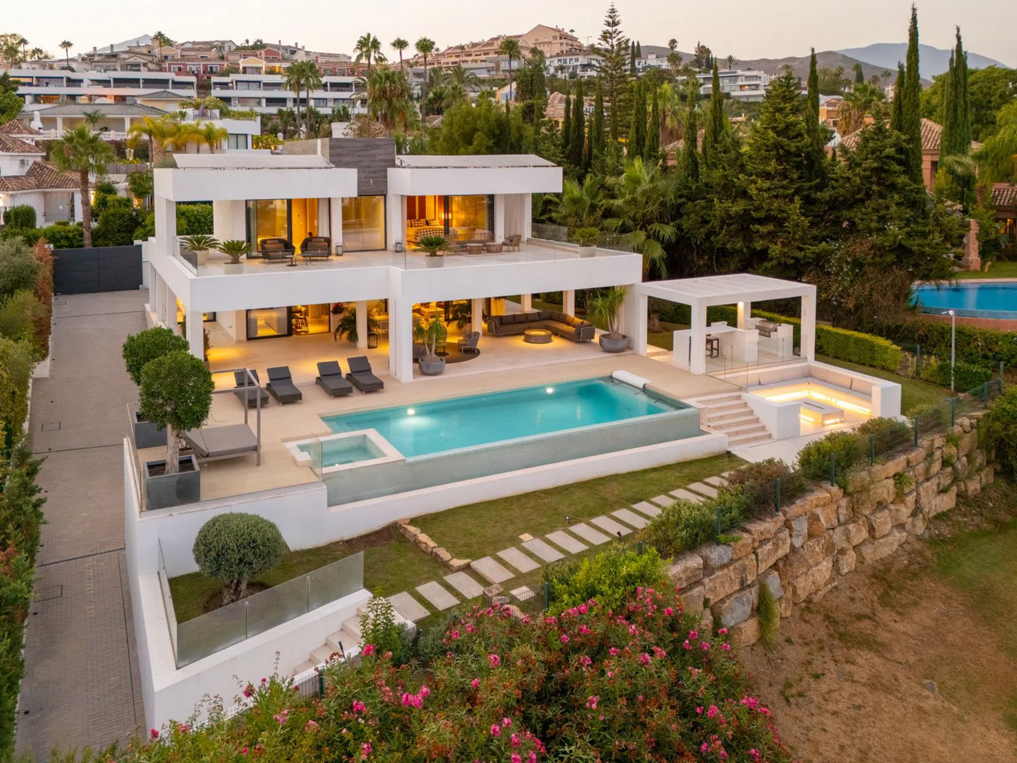 Villas with 5 bedrooms in Marbella, Malaga