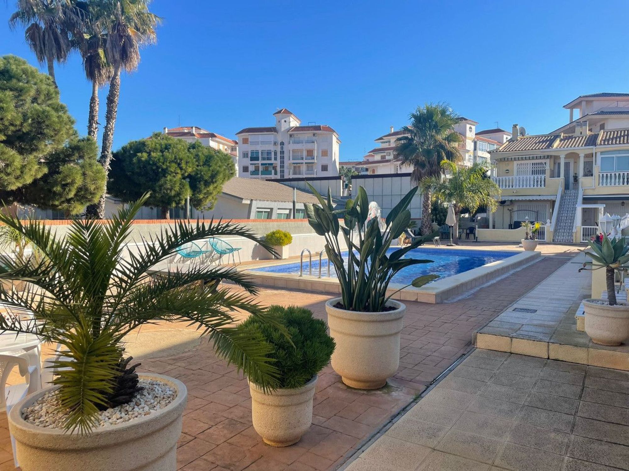 Houses for sale 2 bd in Torrevieja, Alicante
