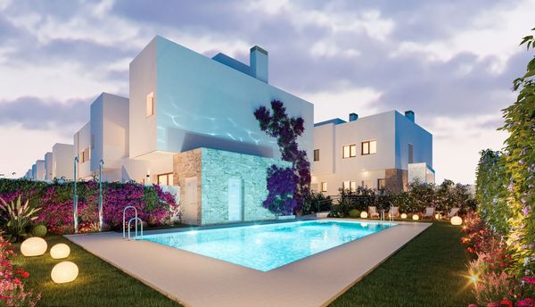 Terraced houses with 4 bedrooms in Málaga, Malaga