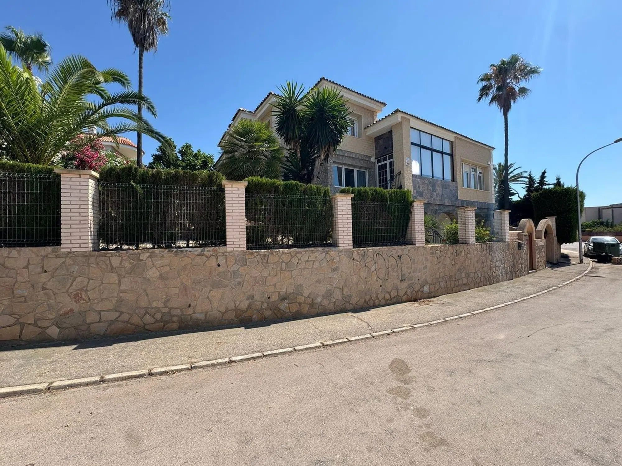 Houses for sale with 5 bd in Orihuela, Alicante