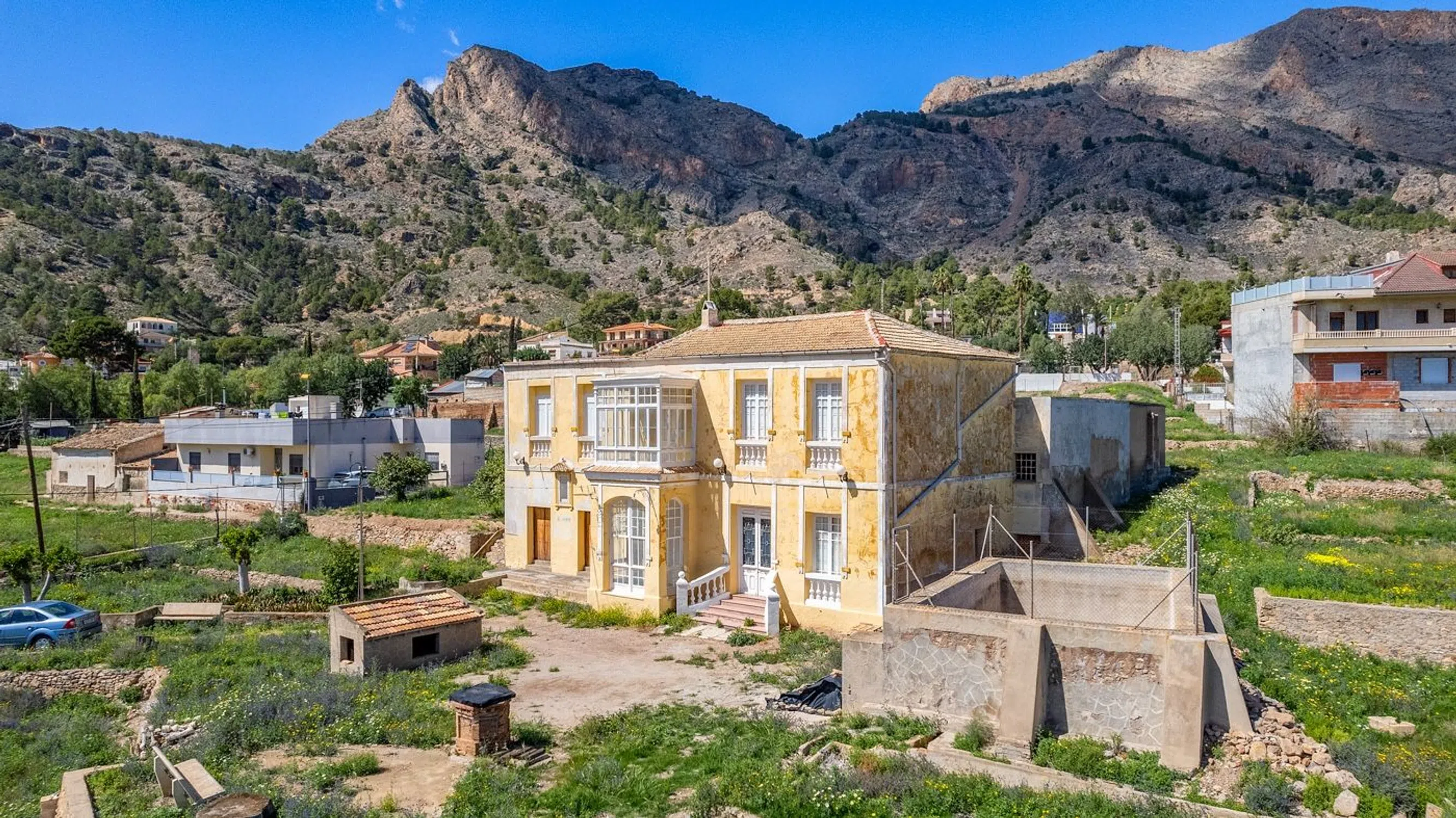 Houses for sale with 7 bd in Orihuela, Alicante