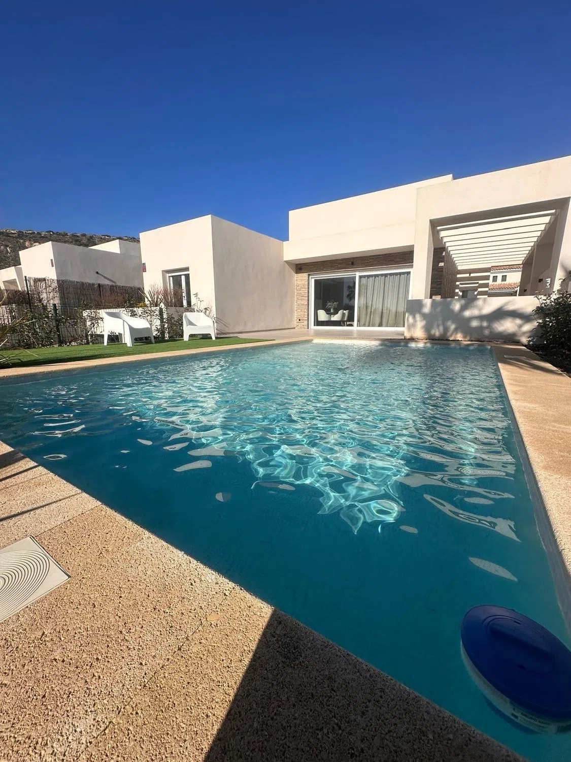 Houses for sale with 4 bd in Algorfa, Alicante