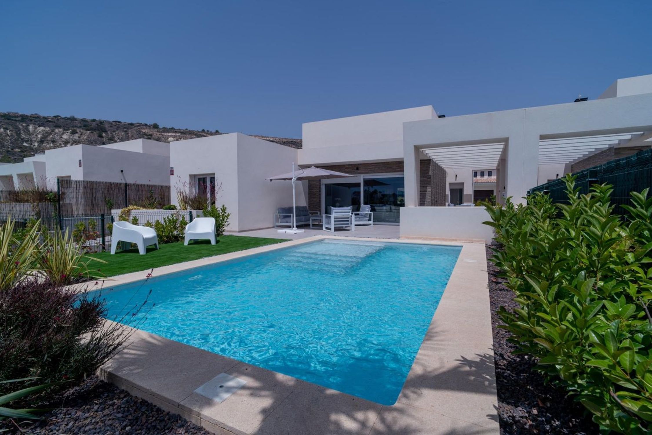 Houses for sale with 3 bd in Algorfa, Alicante