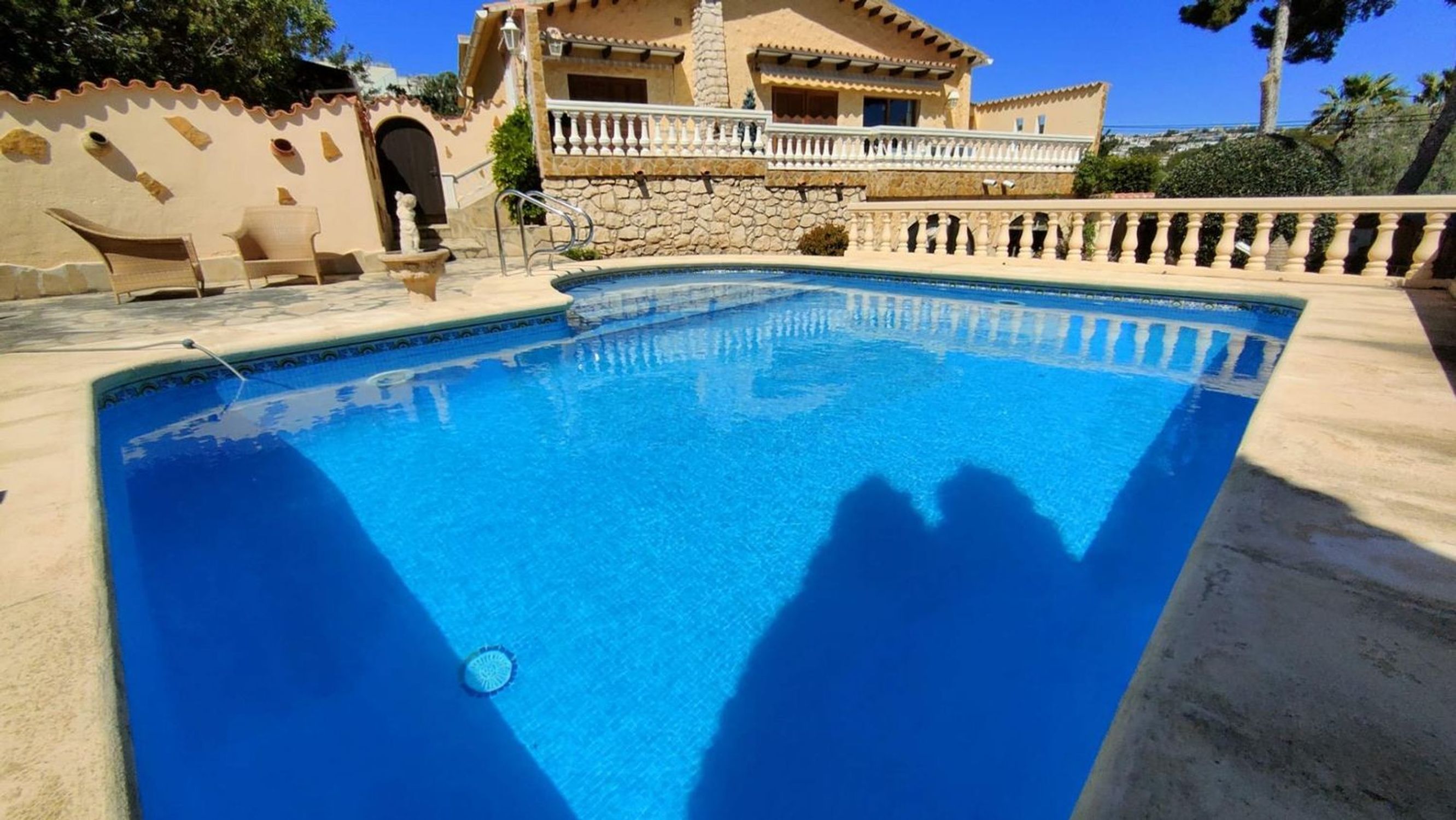 Houses for sale with 5 bd in Moraira, Alicante
