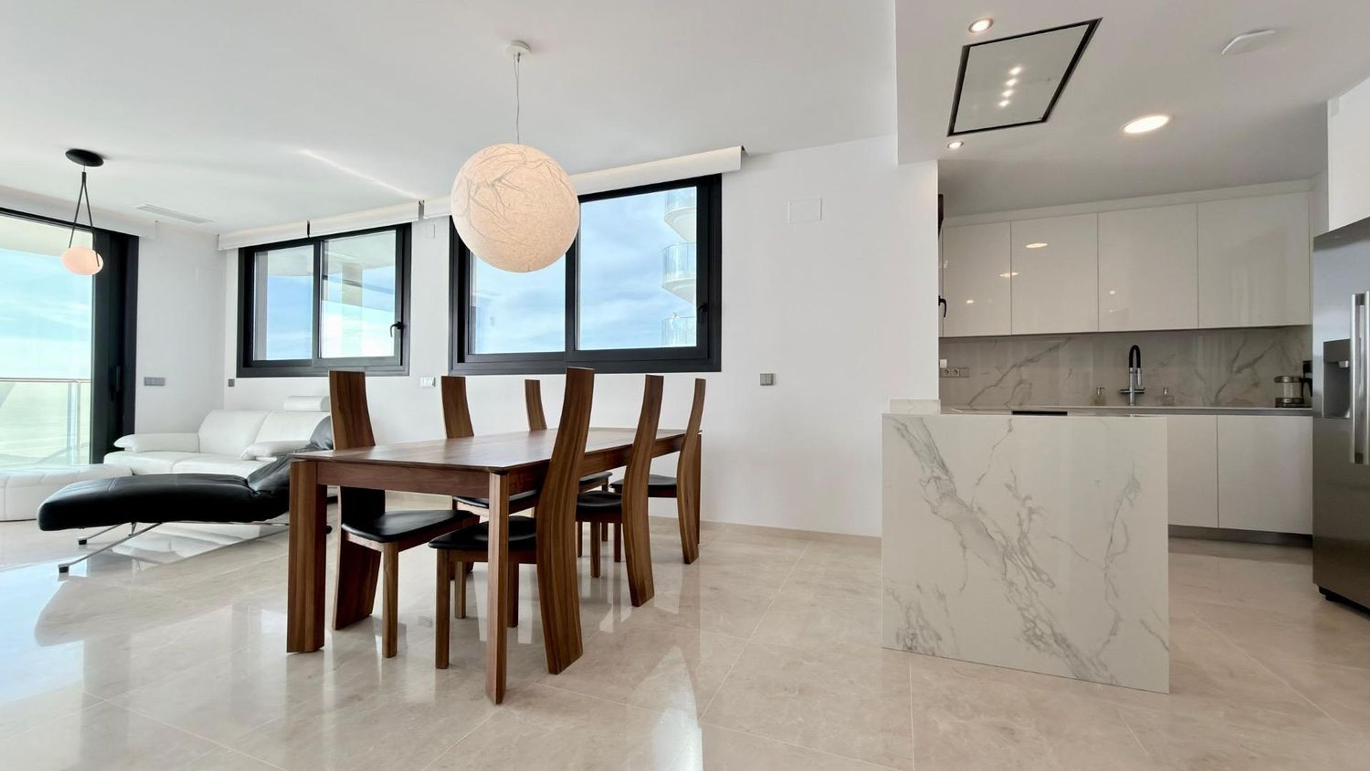 Apartments for sale with 3 bd in Benidorm, Alicante