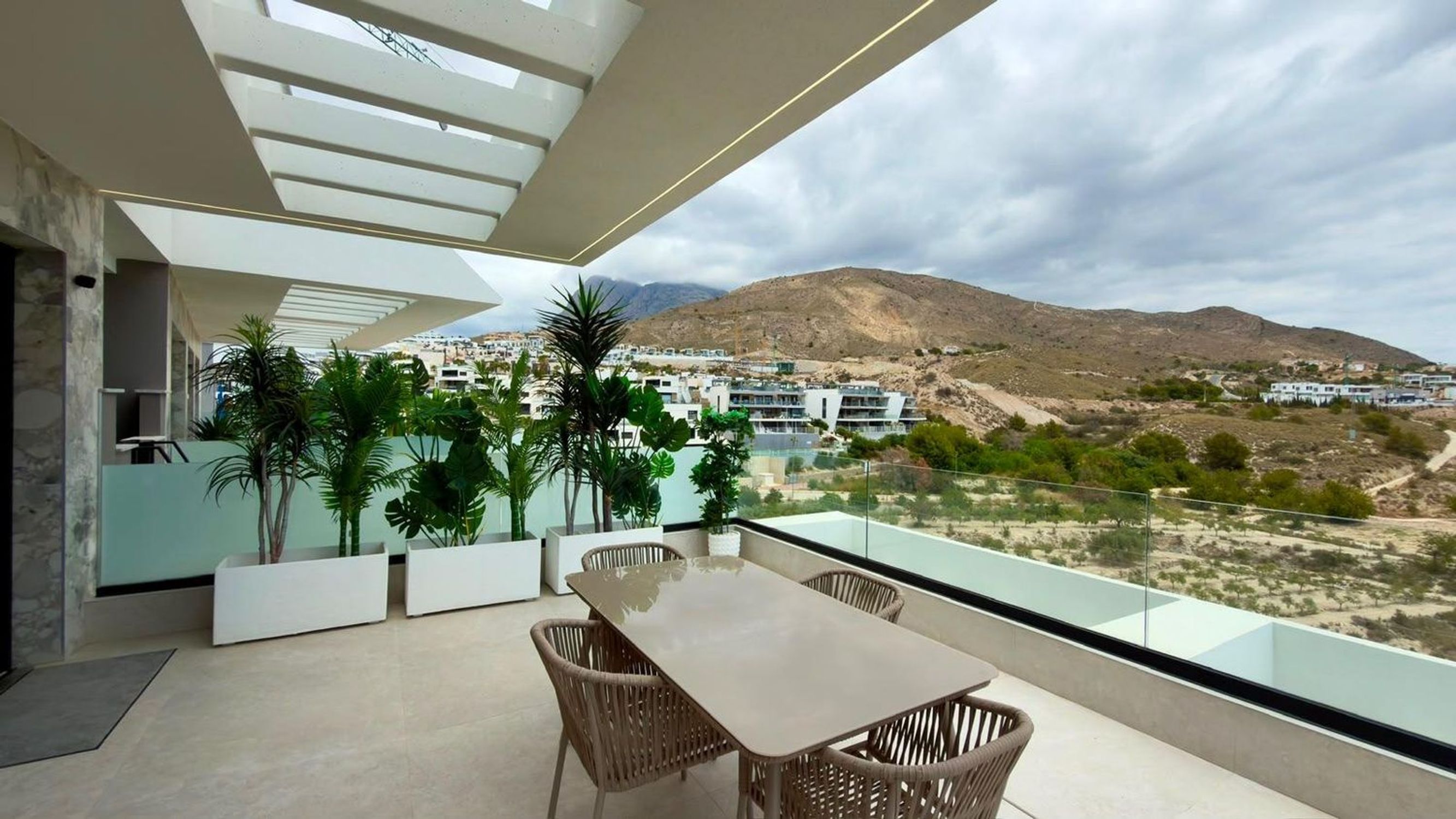 Apartments for sale with 2 bd in Finestrat, Alicante
