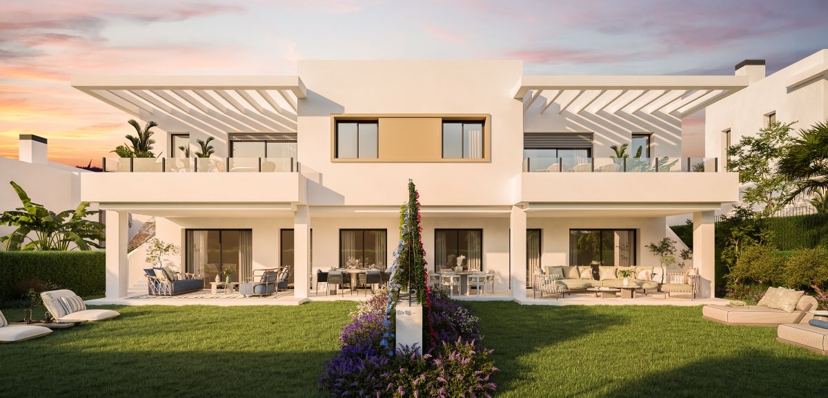 Houses for sale with 3 bd in Estepona, Malaga