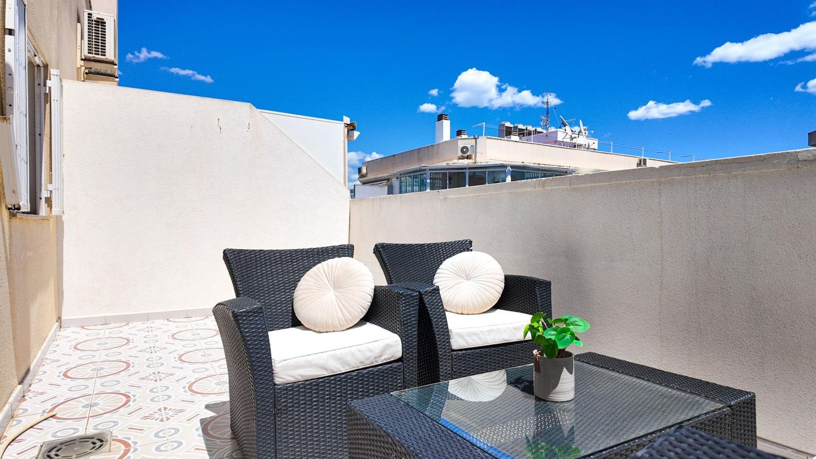 Apartments for sale with 2 bd in Torrevieja, Alicante
