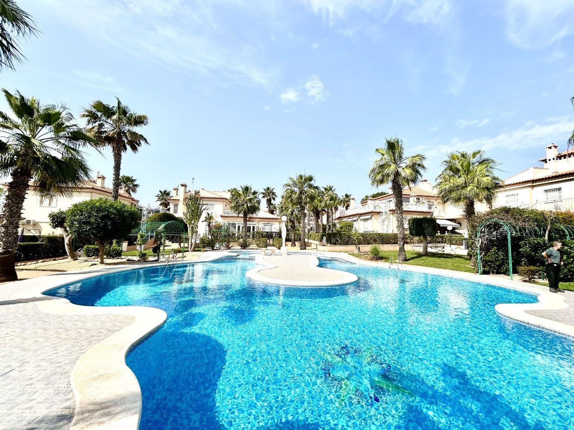 Apartments for sale with 2 bd in Torrevieja, Alicante
