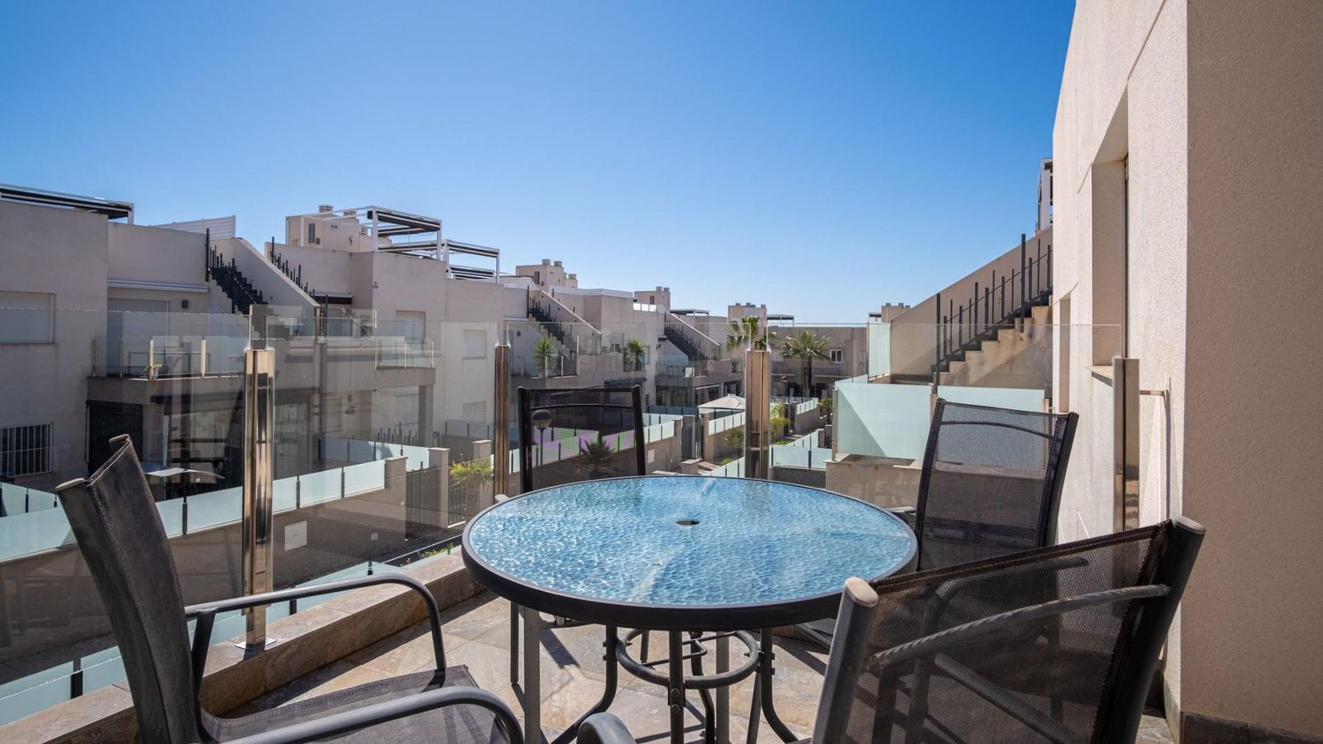 Apartments for sale with 3 bd in Torrevieja, Alicante