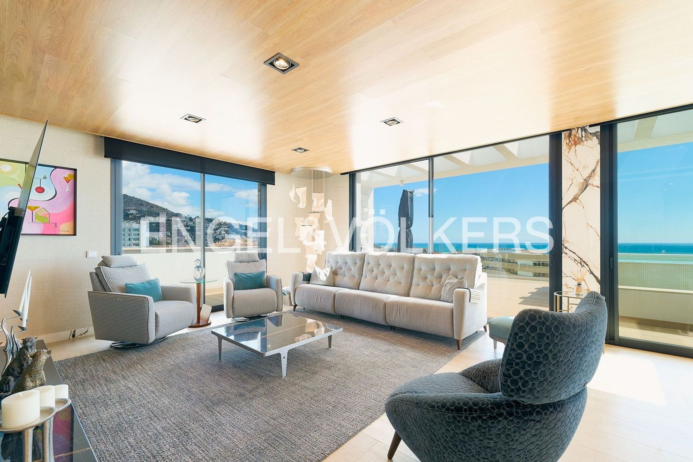 Apartments for sale with 3 bd in Fuengirola, Malaga