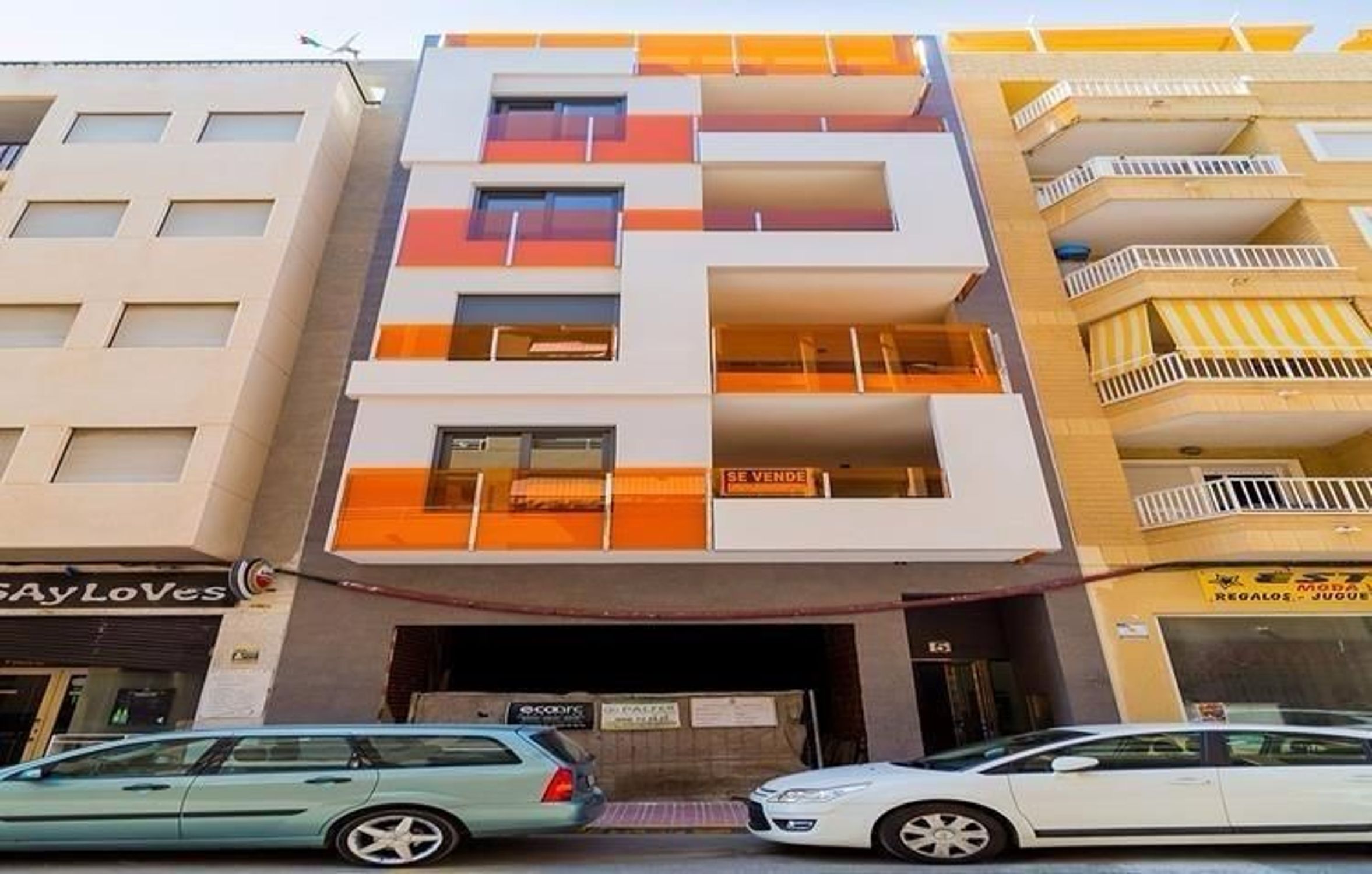 Apartments for sale with 2 bd in Torrevieja, Alicante