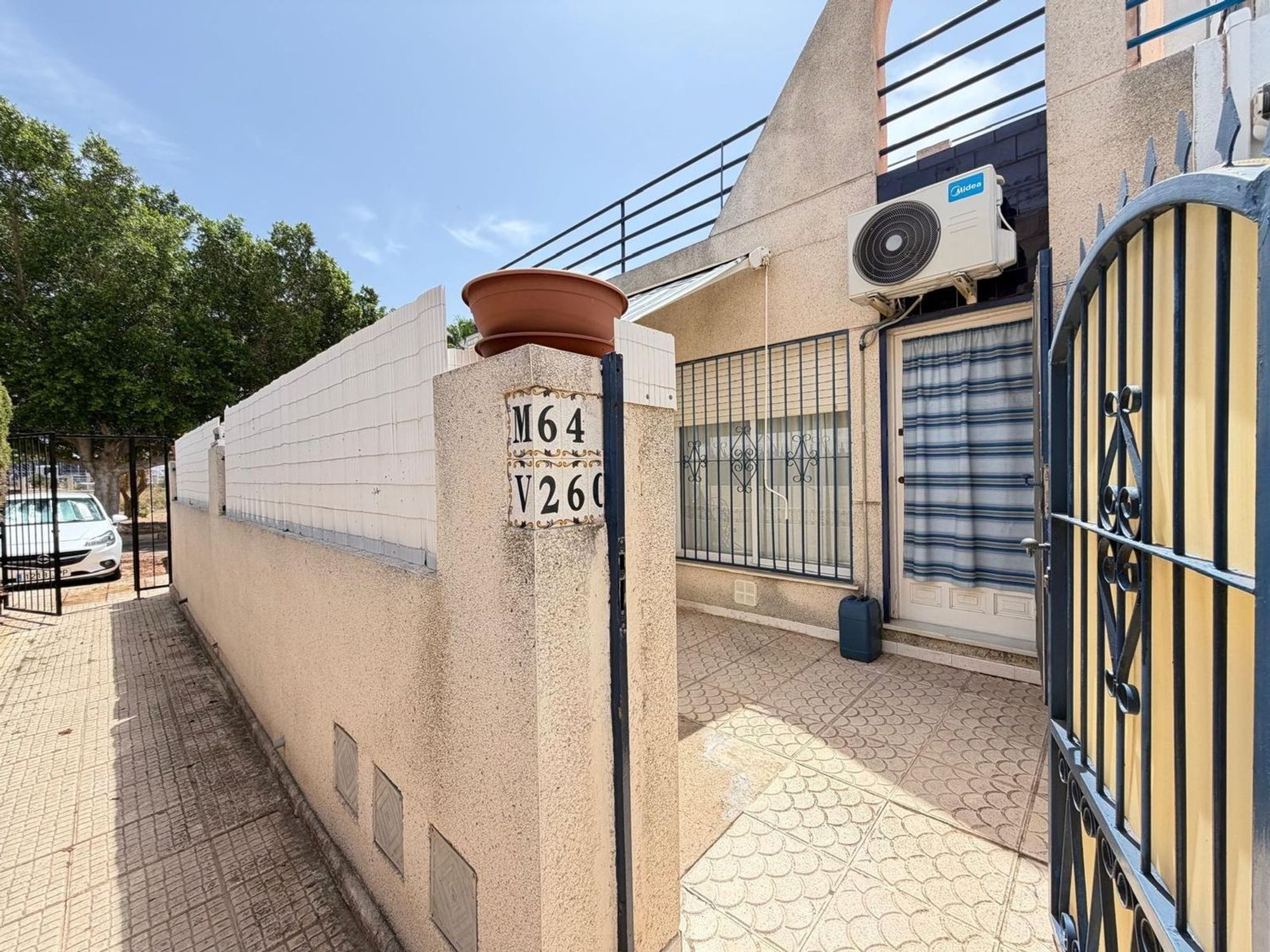 Houses for sale with 2 bd in Torrevieja, Alicante