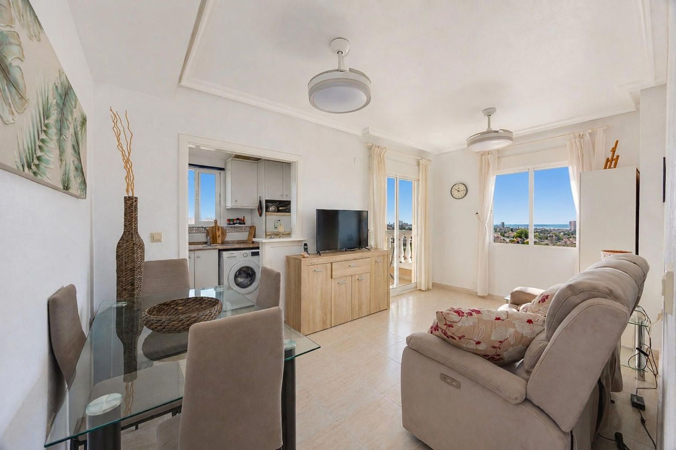 Apartments for sale with 2 bd in Torrevieja, Alicante