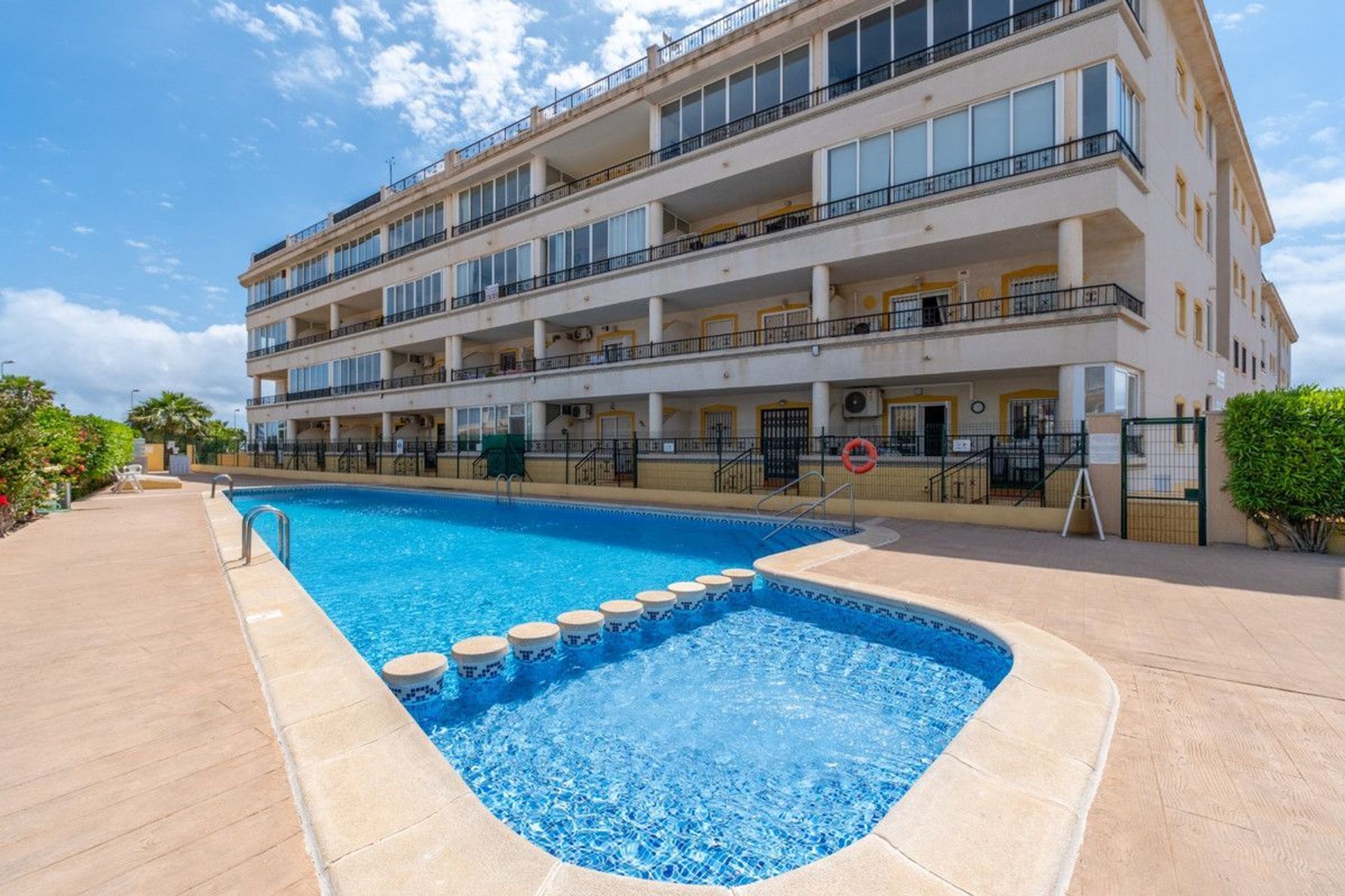 Apartments for sale with 2 bd in Orihuela, Alicante