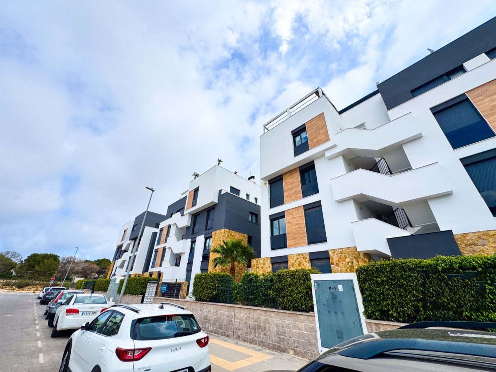 Apartments for sale with 2 bd in Torrevieja, Alicante