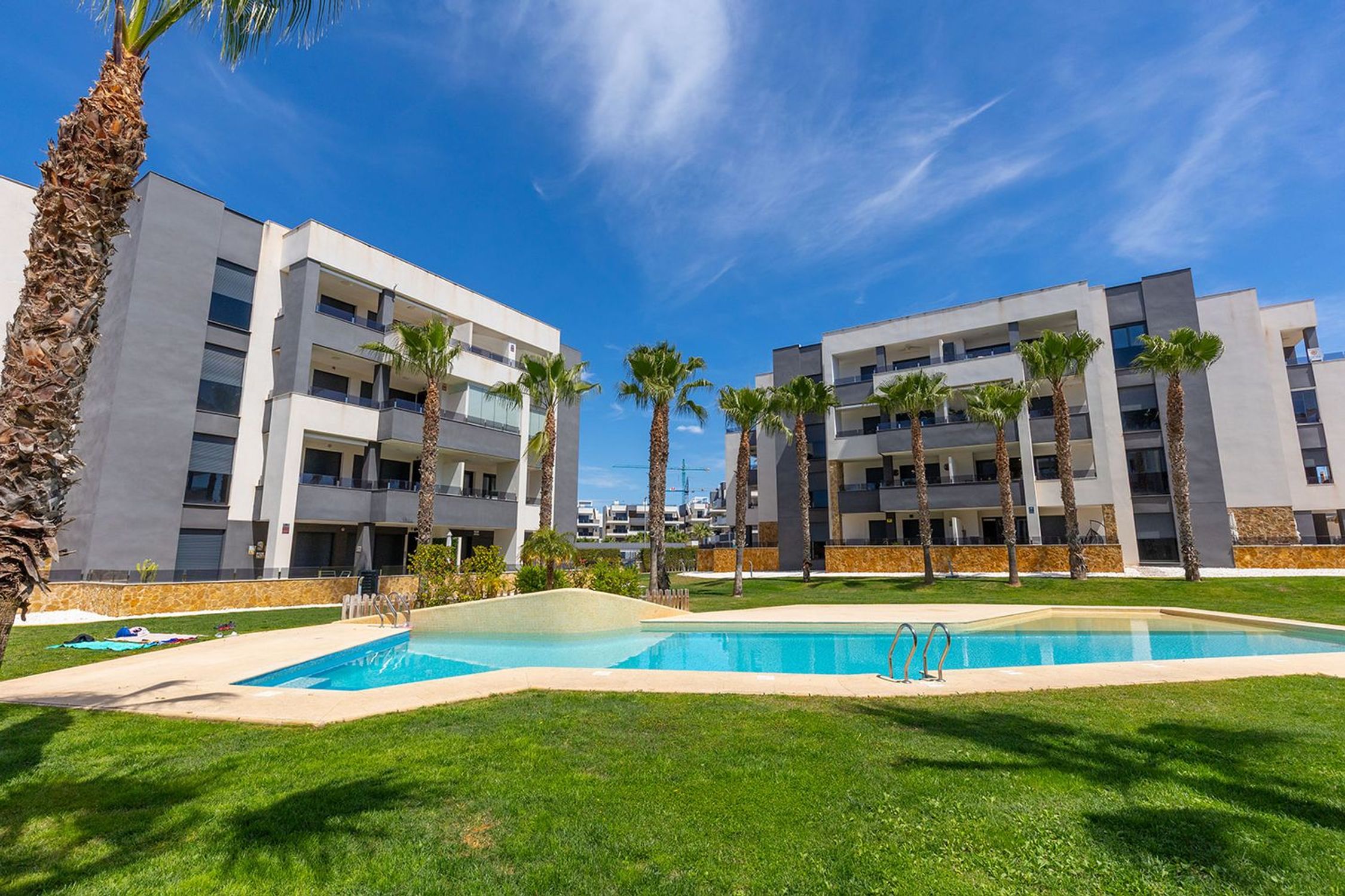 Apartments for sale with 2 bd in Orihuela, Alicante