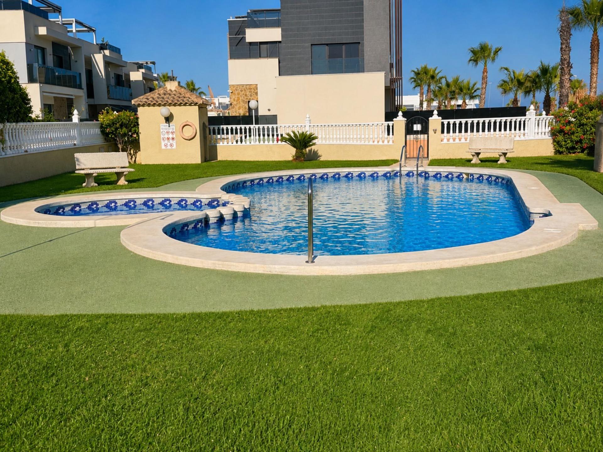 Houses for sale with 1 bd in Orihuela, Alicante