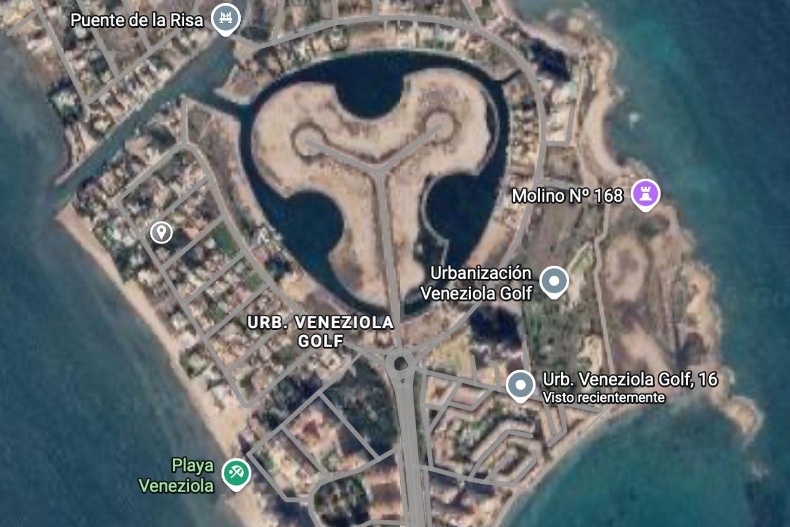 Lands for sale in La Manga del Mar Menor, Murcia