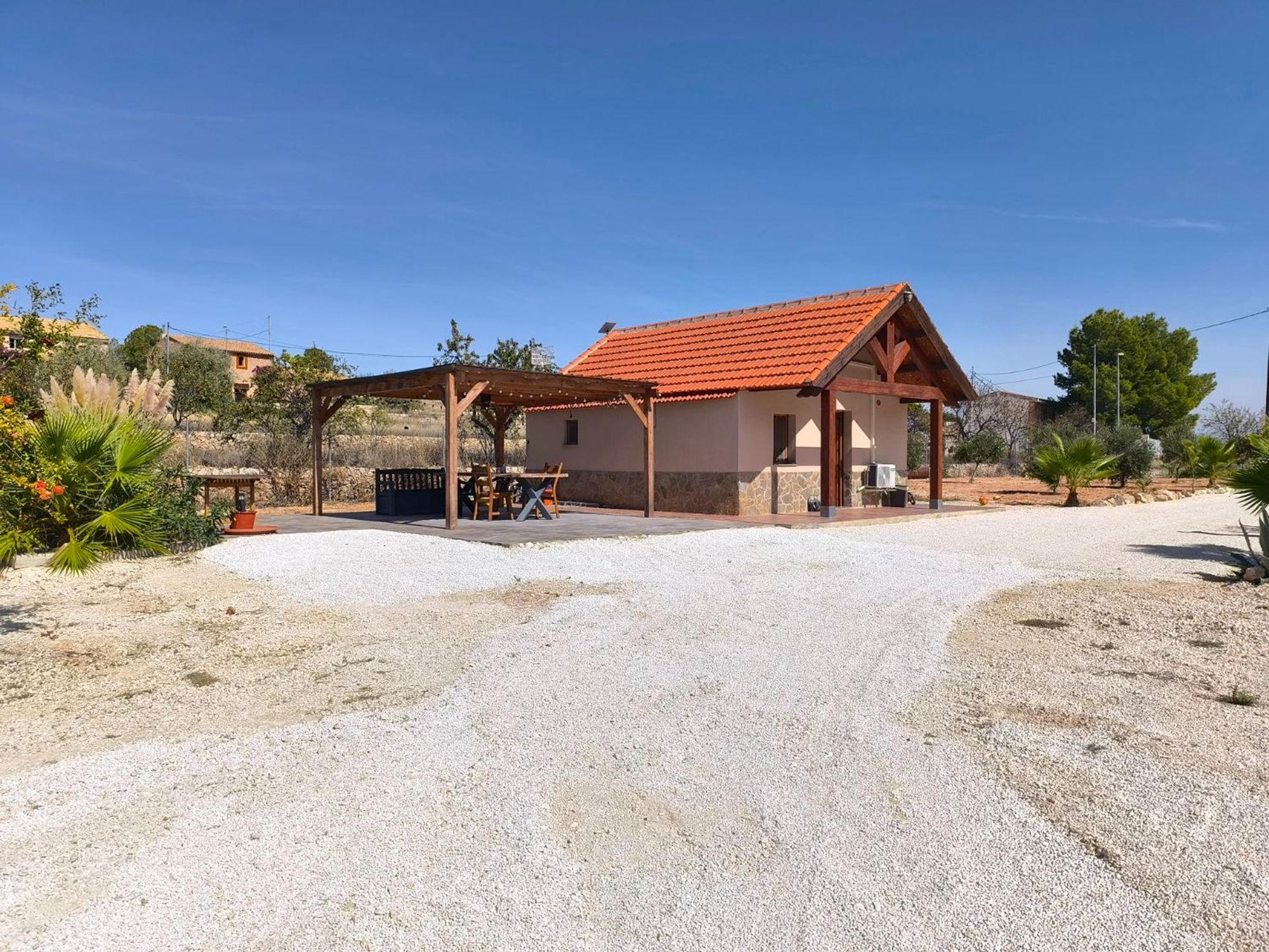 Houses for sale with 2 bd in Pinoso, Alicante