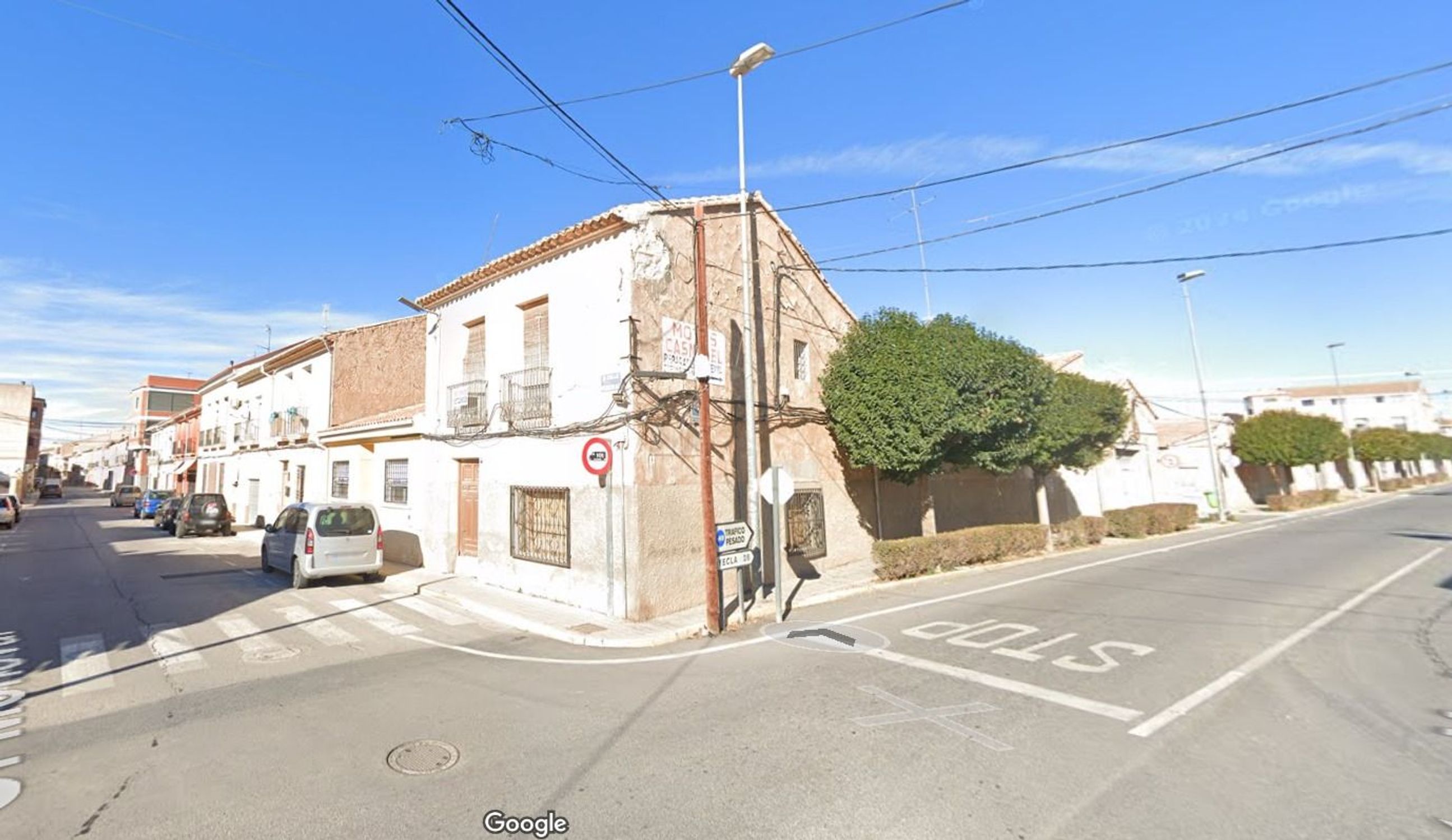 Houses for sale with 3 bd in Pinoso, Alicante