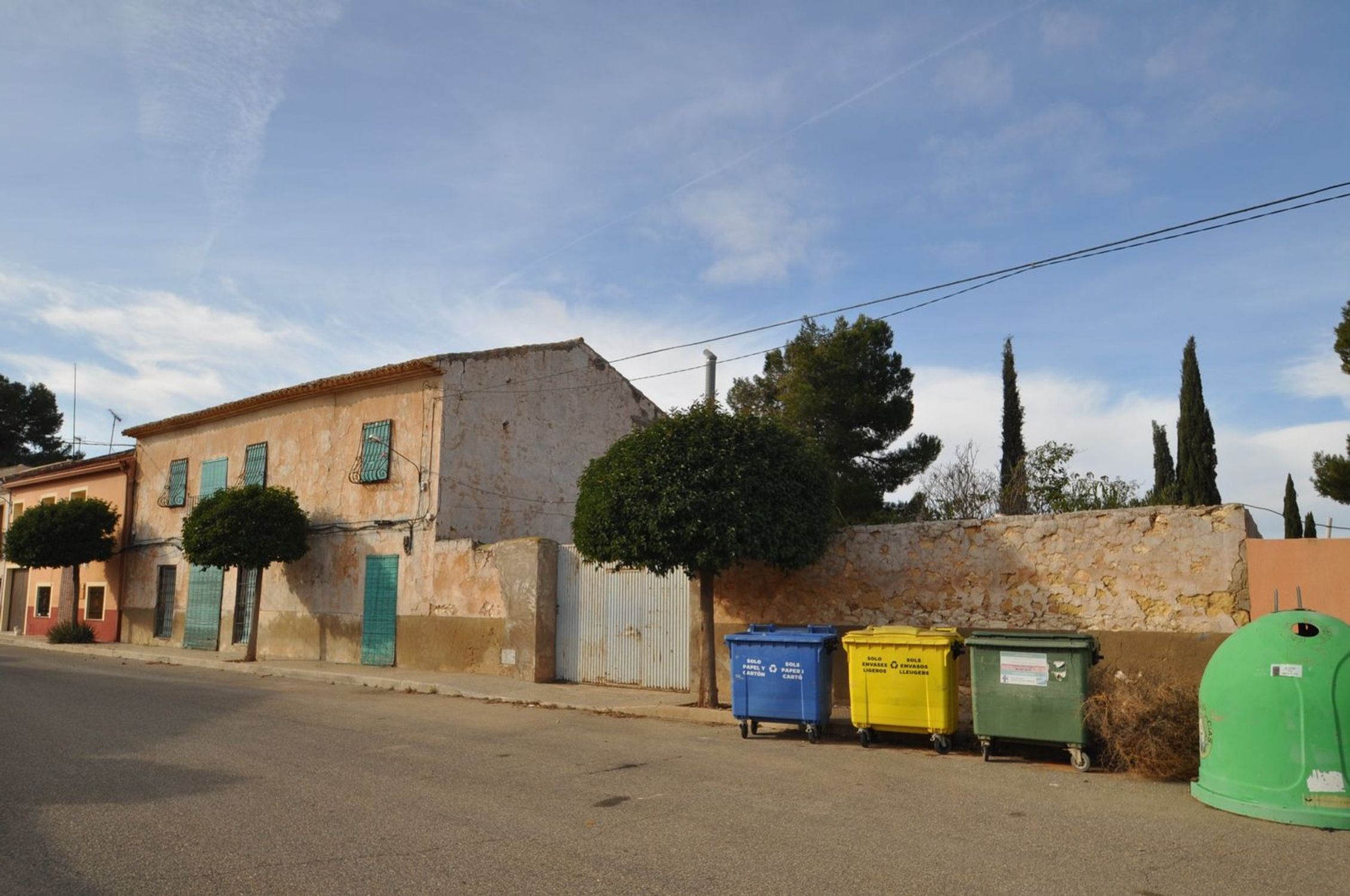 Houses for sale with 7 bd in Pinoso, Alicante