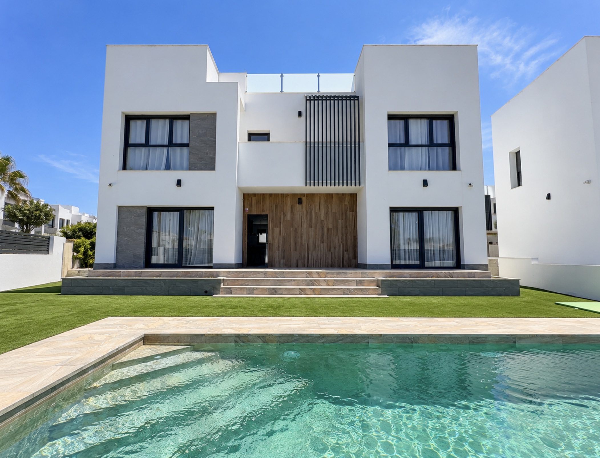 Houses for sale with 5 bd in Torrevieja, Alicante