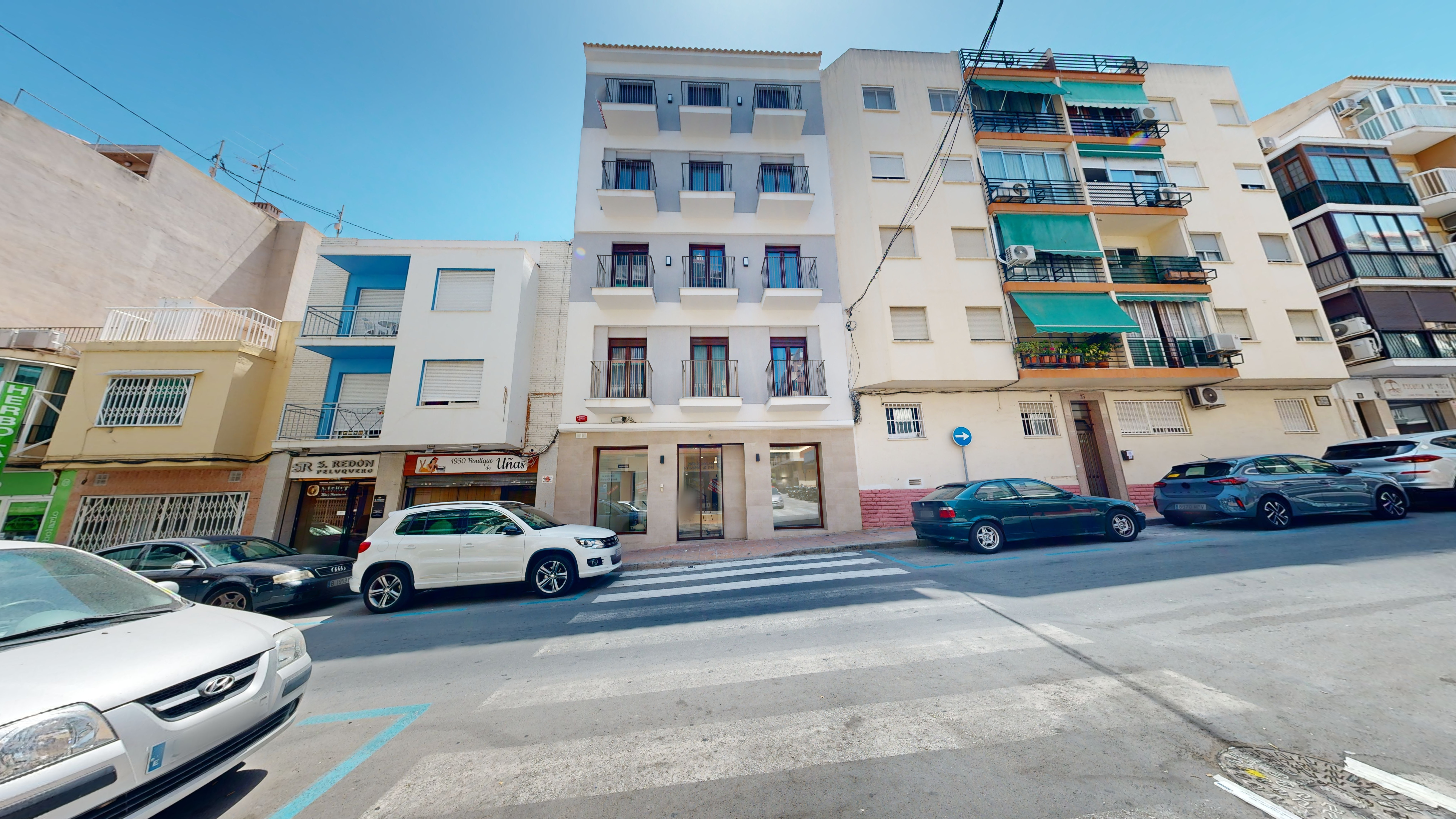 Apartments for sale with 20 bd in Benidorm, Alicante