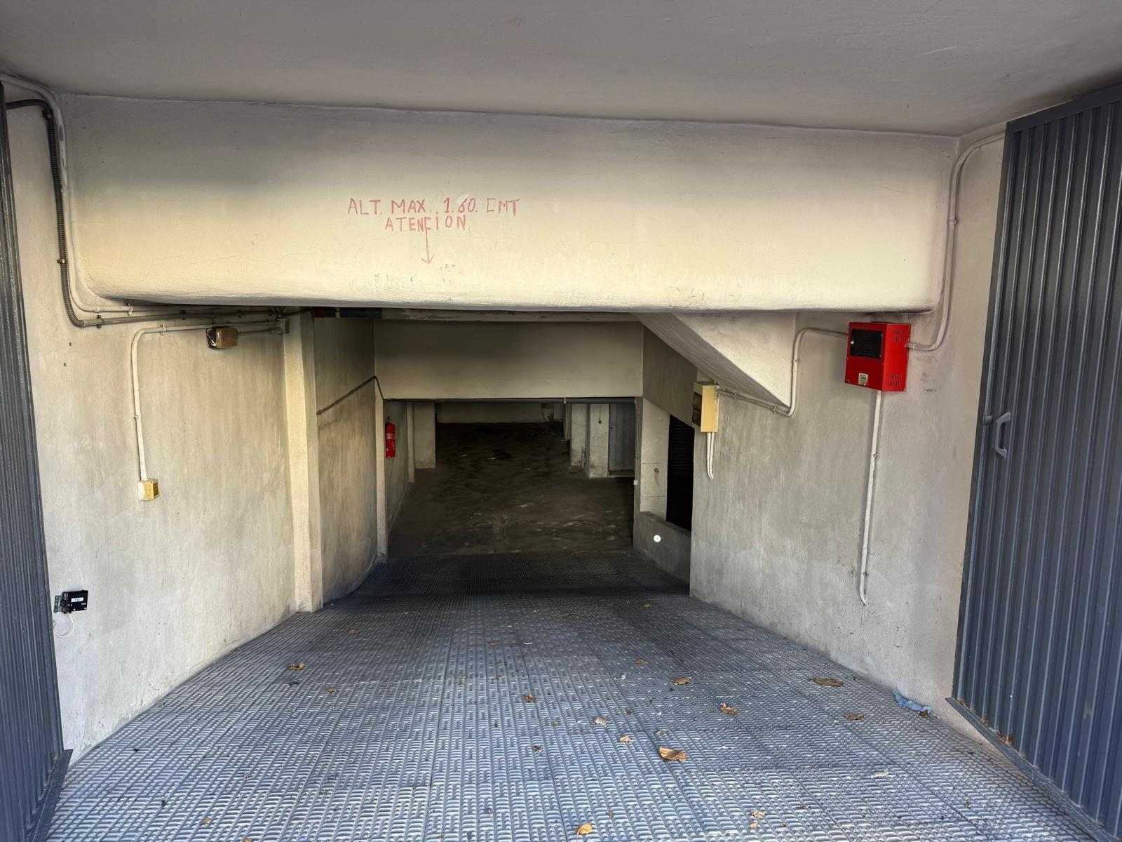 Lokalizacje na sprzedaż in Torrevieja, Alicante