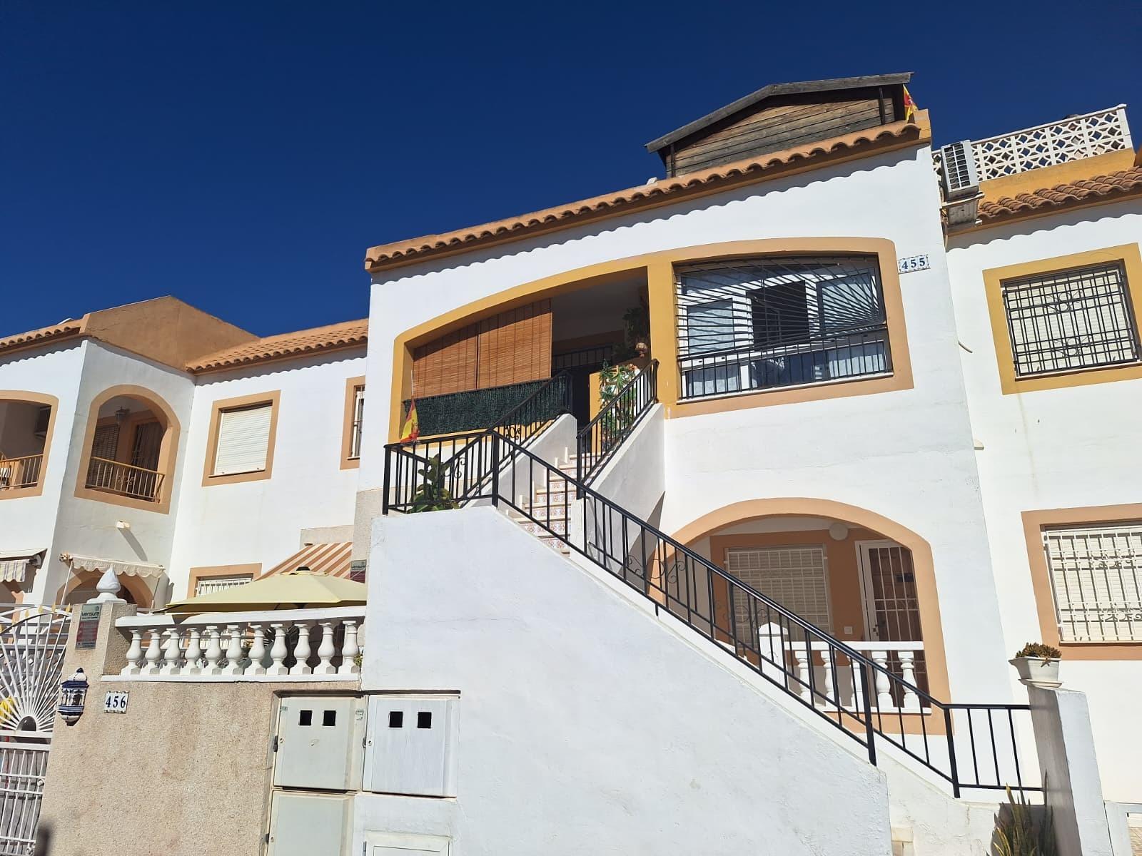 Domy na sprzedaż 2 bd in Torrevieja, Alicante