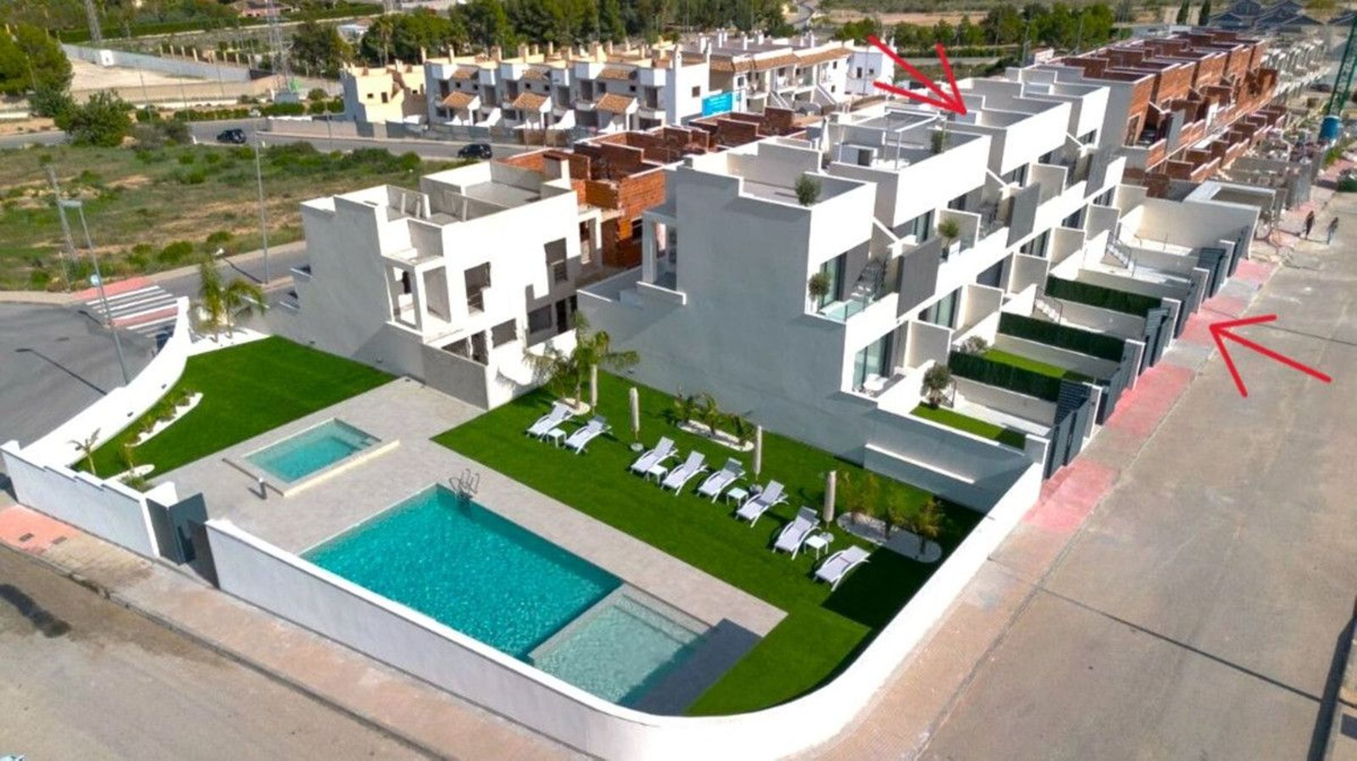 Будинки на продаж 2 bd in Кокс, Аліканте